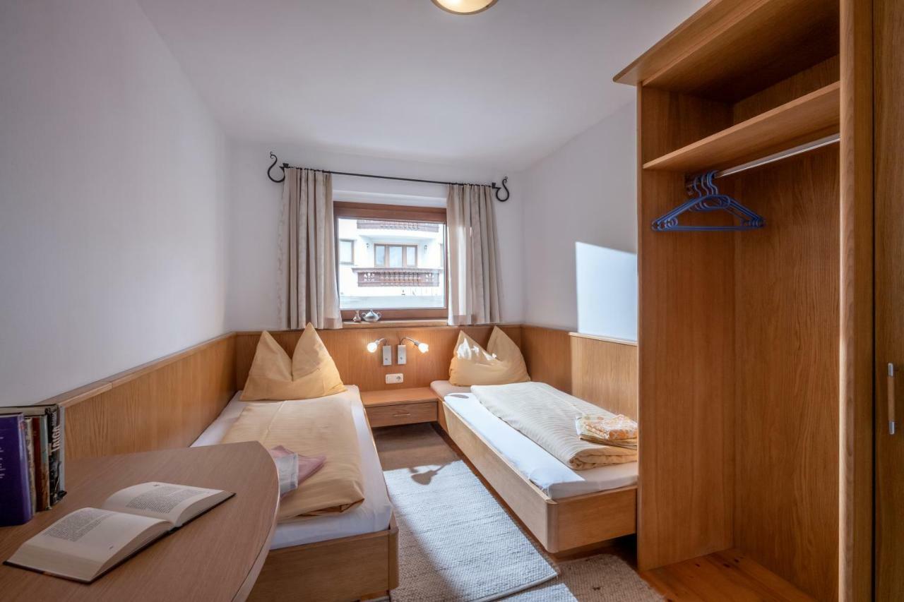 Gastehaus Amor Apartment Mayrhofen Exterior foto